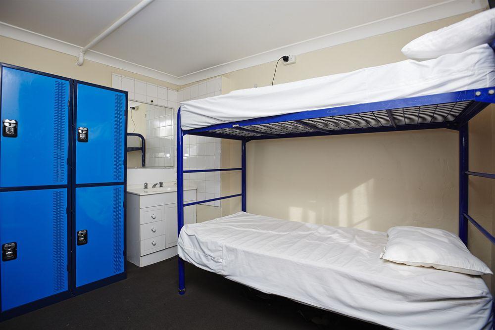 Home Backpackers Sydney Luaran gambar