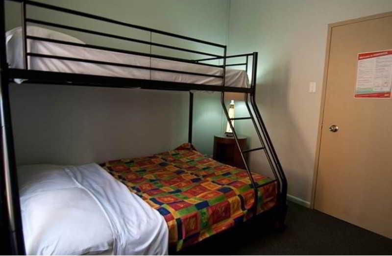 Home Backpackers Sydney Luaran gambar