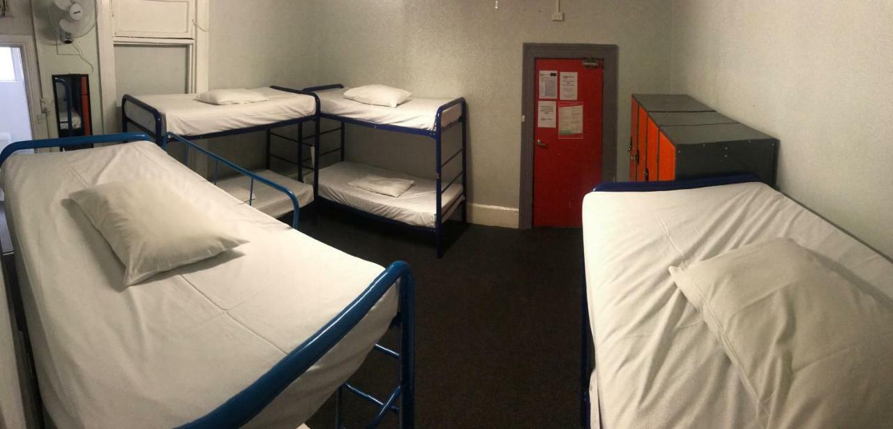 Home Backpackers Sydney Luaran gambar