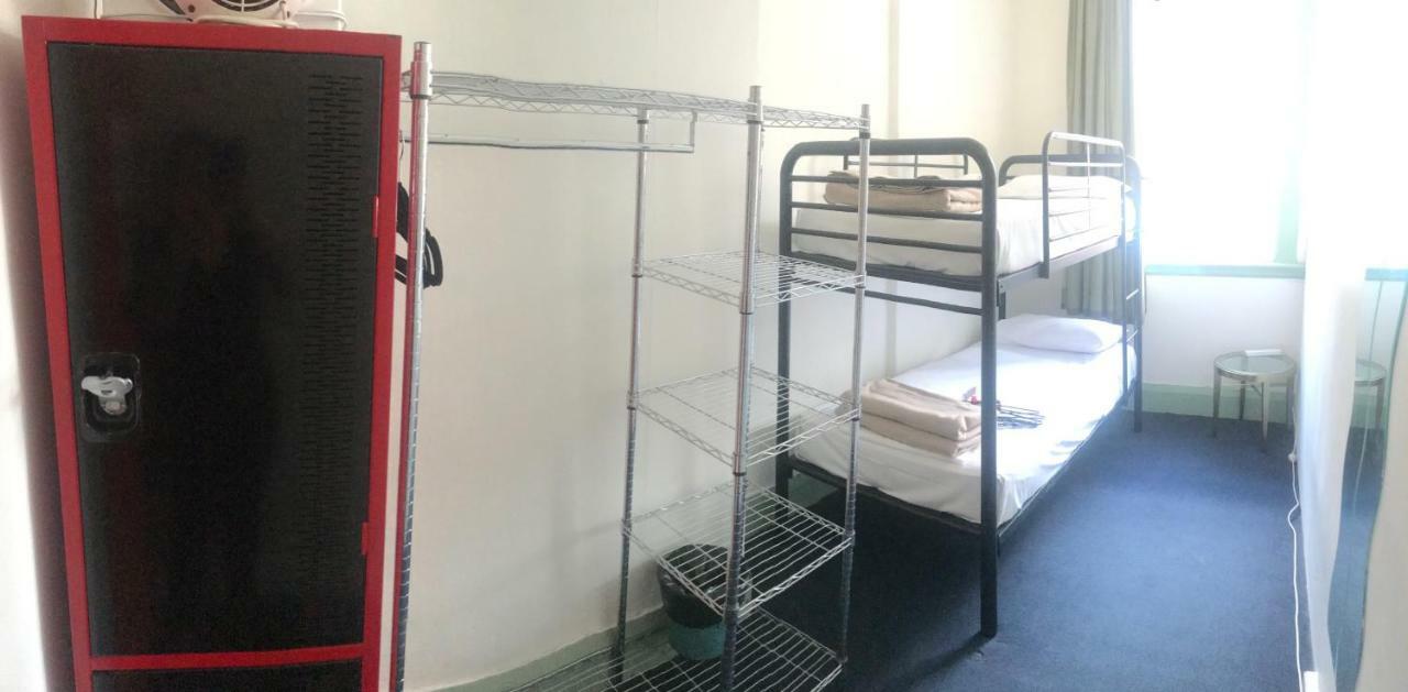 Home Backpackers Sydney Luaran gambar