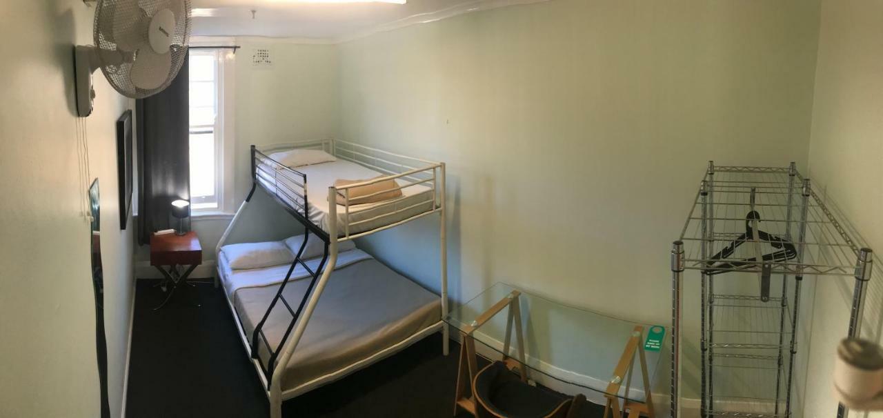 Home Backpackers Sydney Luaran gambar