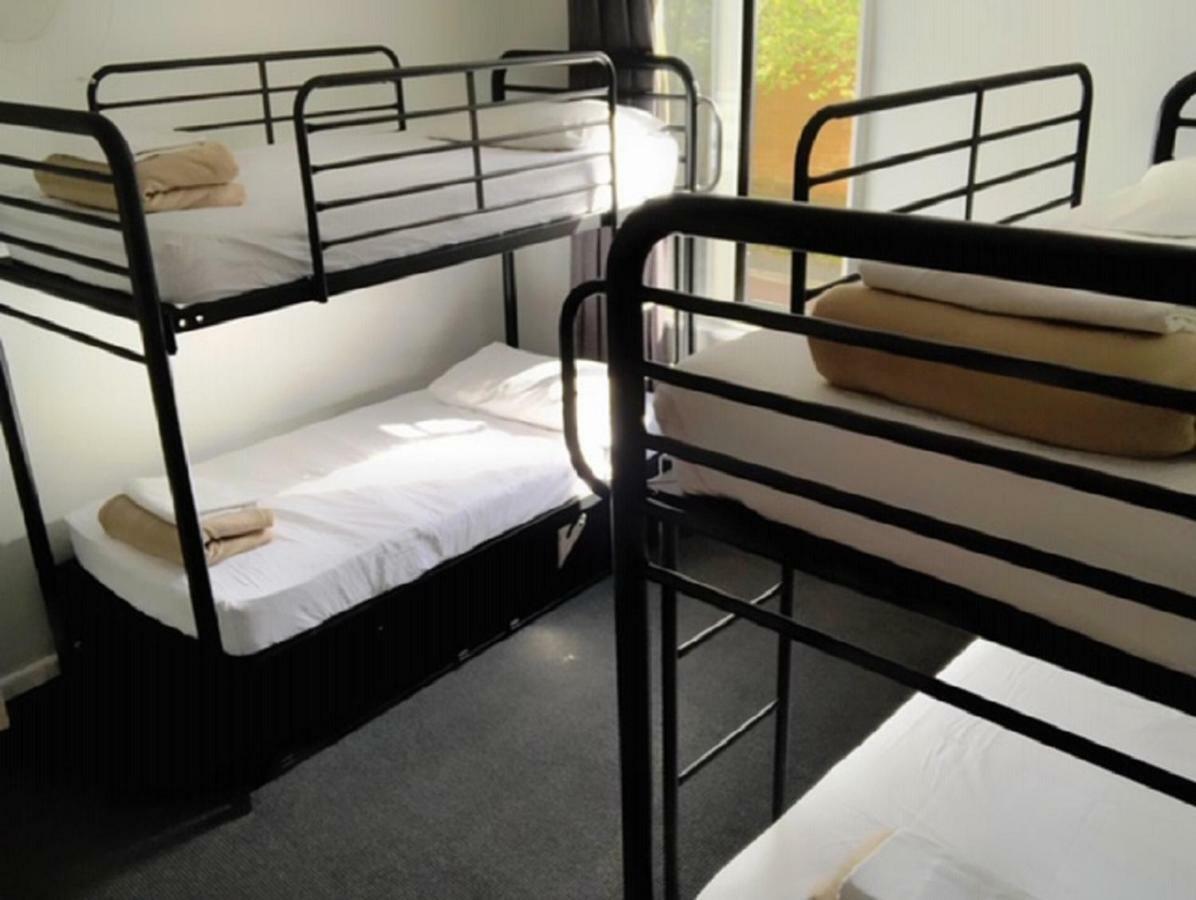 Home Backpackers Sydney Luaran gambar